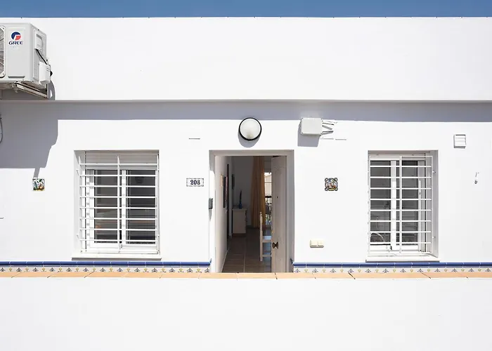 Alboran 208 Apartman *